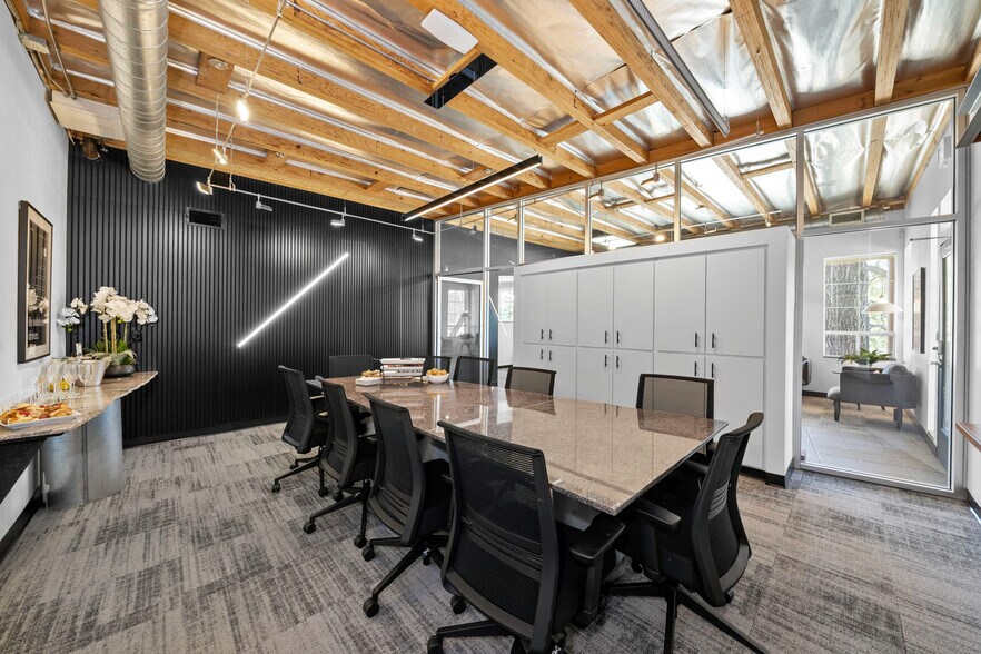 More Photos Of 12010 Donner Pass Rd, Truckee Office For Sale