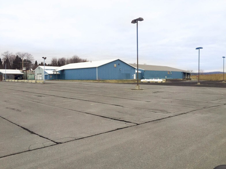 More Photos Of 2 Flint Mine Rd, Coxsackie Manufacturing For Sale