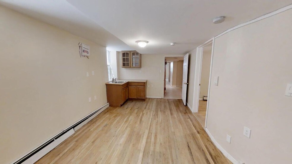 More Photos Of 1549 Selwyn Ave, Bronx Apartments For Lease