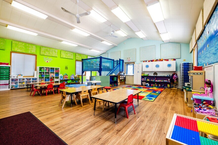 More Photos Of 3419 Hollywood Rd, Saint Joseph Daycare Center For Sale