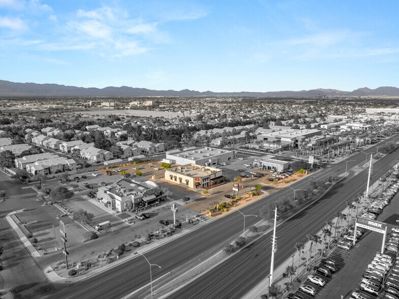 More Photos Of 6750 W Sahara Ave, Las Vegas Bar For Sale