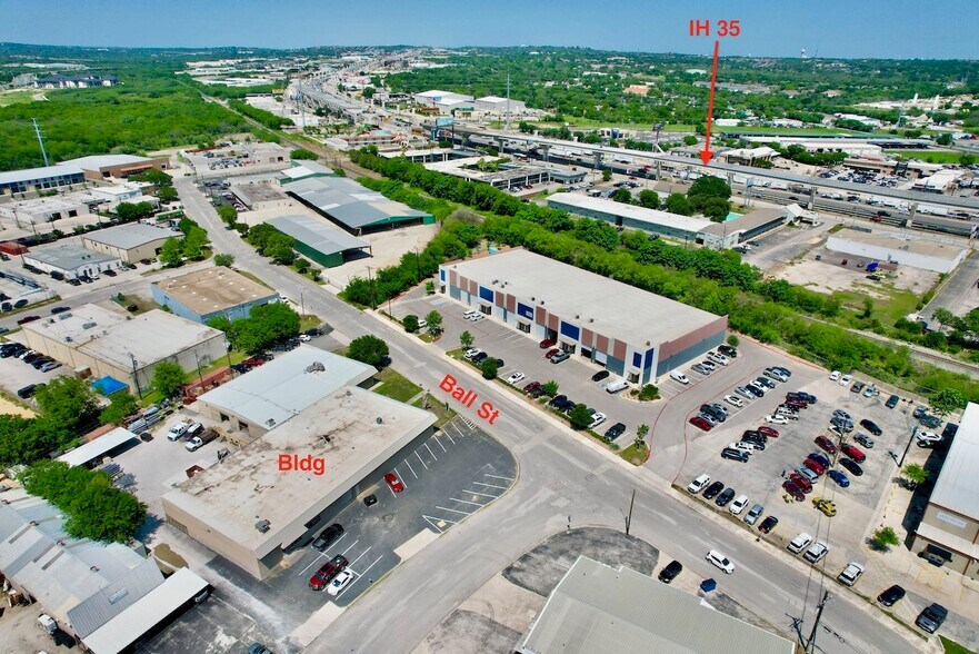 More Photos Of 4763 Broom St, San Antonio Warehouse For Lease