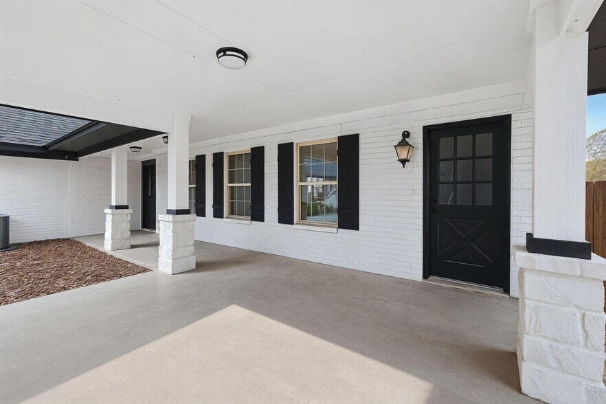 More Photos Of 10706 Gaston Rd, Katy Specialty For Lease
