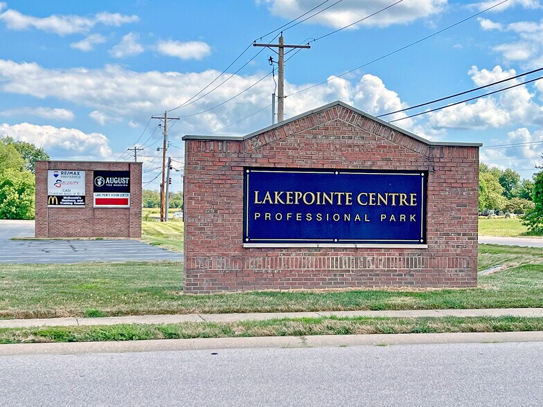 More Photos Of 1669 Windham Way, O'Fallon Office For Lease