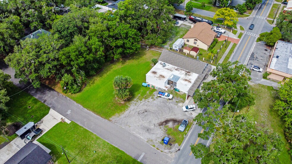More Photos Of 509 E 7th St, Sanford Convenience Store For Sale