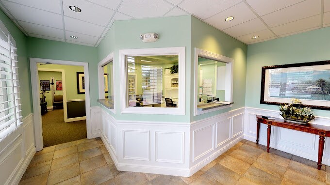 More Photos Of 3900 Colonial Blvd, Fort Myers Unknown For Lease