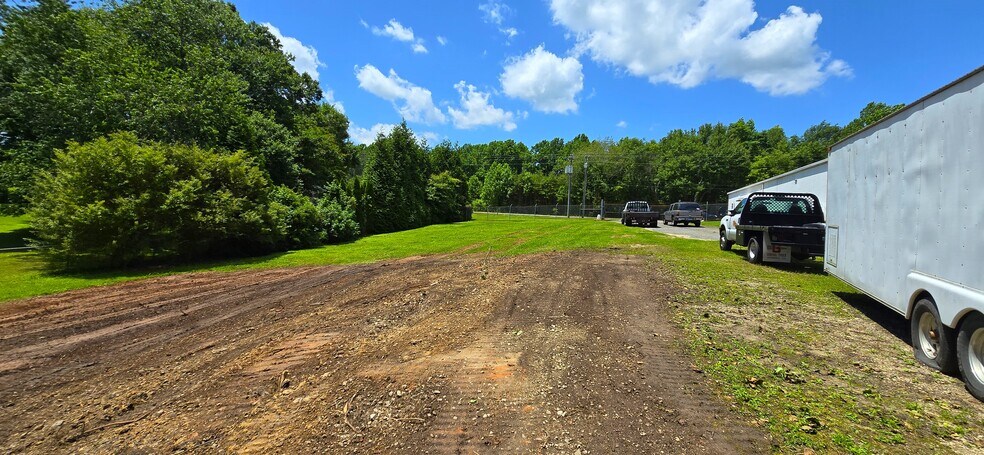 More Photos Of 994 Rhyne Rd, Clover Light Manufacturing For Sale