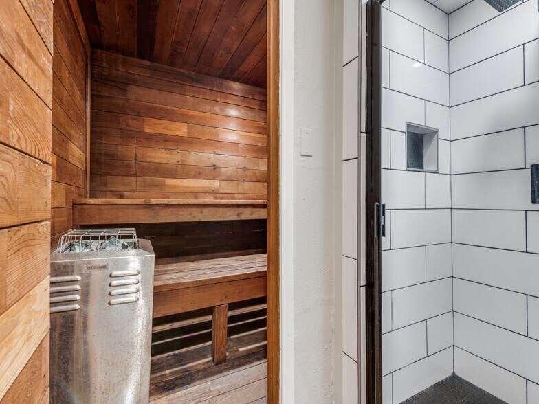 More Photos Of 7301 Sanger Ave, Waco Apartments For Sale