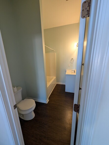 More Photos Of 1627 W Main St, Richmond Storefront Retail Residential For Sale