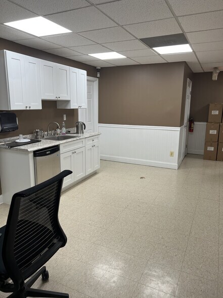 More Photos Of 209 Center St, Lakehurst Warehouse For Sale