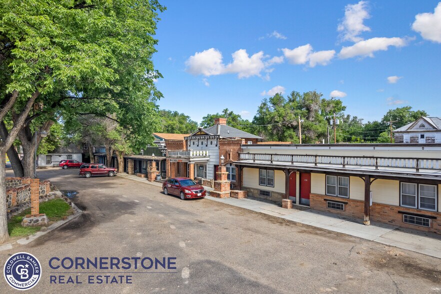 More Photos Of 628 E Richards St, Douglas Hotel For Sale