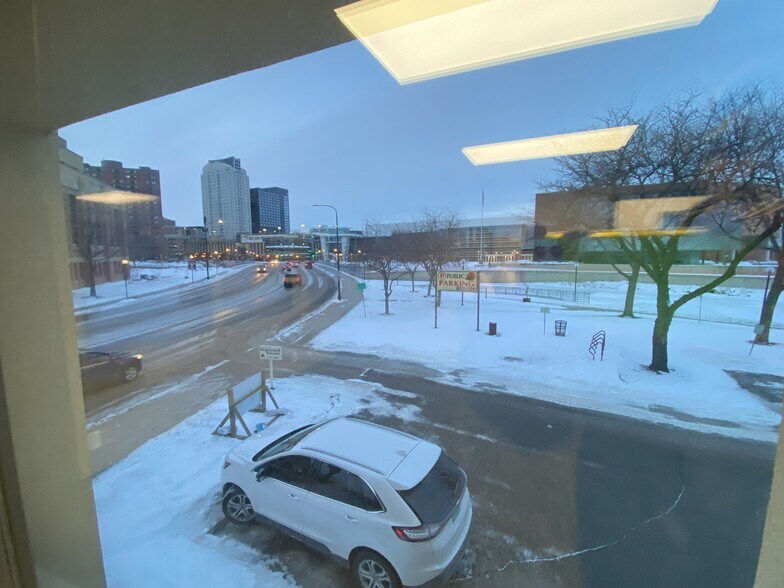 More Photos Of 300 3rd Ave SE, Rochester Medical For Sale