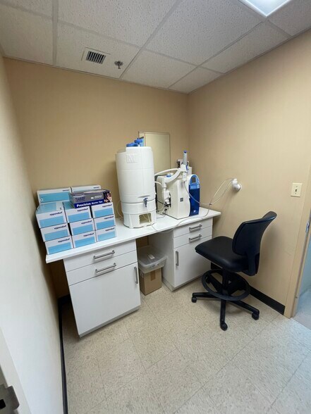 More Photos Of 913 Ridgebrook Rd, Sparks Medical For Sale