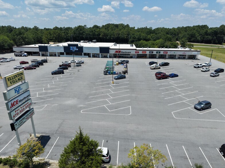 More Photos Of 601 N Main St, New Ellenton Unknown For Lease