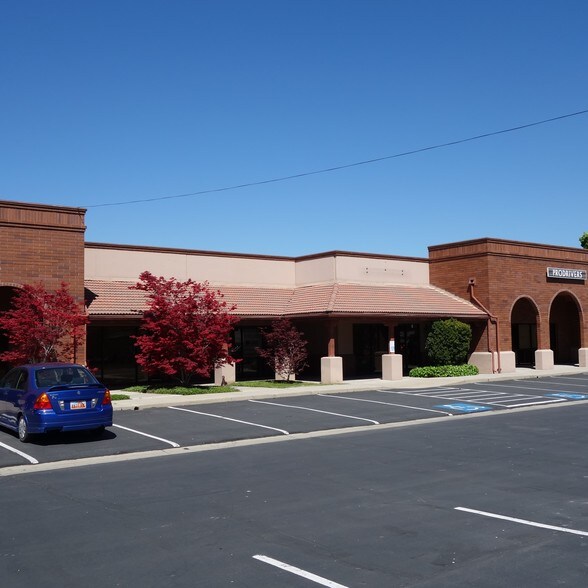 More Photos Of 2712 S 3600 W, Salt Lake City Showroom For Lease