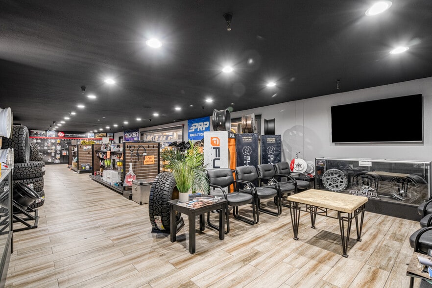 More Photos Of 735 W Orangethorpe Ave, Placentia Warehouse For Sale