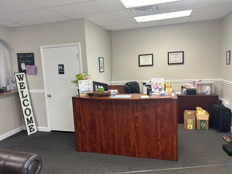 More Photos Of 1831 N Belcher Rd, Clearwater Medical For Lease