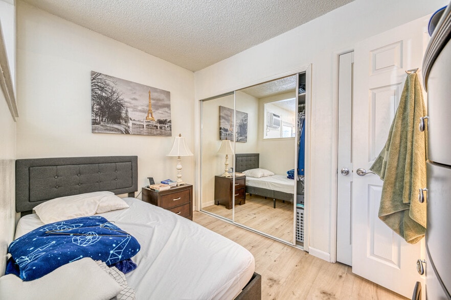 More Photos Of 1632 E Saint Louis Ave, Las Vegas Apartments For Sale