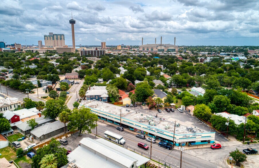 More Photos Of 1012-1032 S Presa St, San Antonio Unknown For Lease