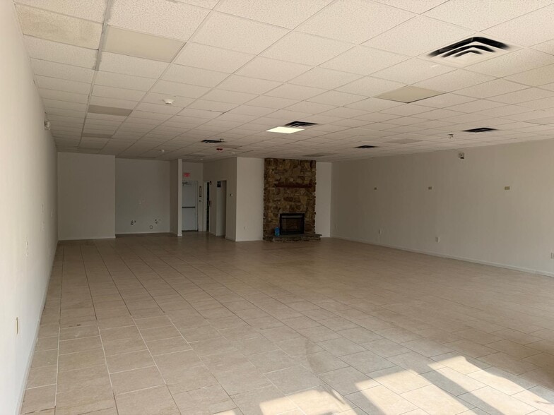 More Photos Of 15 S Route 9W, West Haverstraw Freestanding For Lease