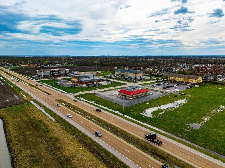 More Photos Of 4111 Timberlake Dr, Pontoon Beach Restaurant For Lease