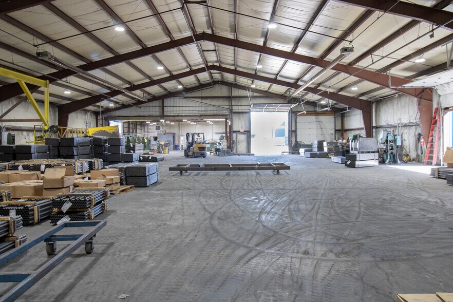 More Photos Of 1303 W Chestnut St, Union City Warehouse For Sale