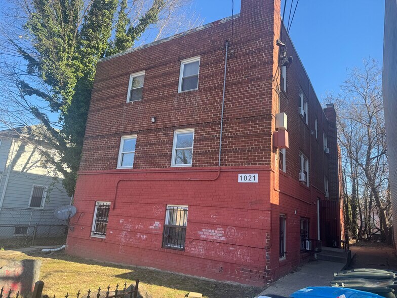 More Photos Of , Washington Multifamily For Sale