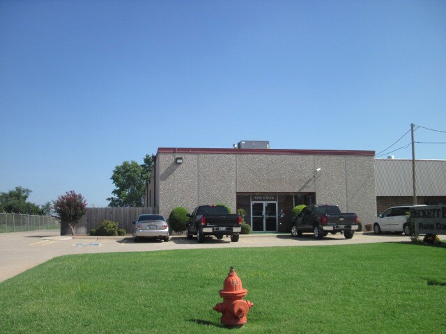 More Photos Of 4701 SW 18th St, Oklahoma City Manufacturing For Lease