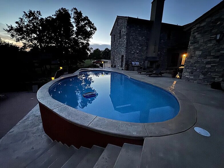 More Photos Of 126 Par Ln, Carl Junction Lodge Meeting Hall For Sale