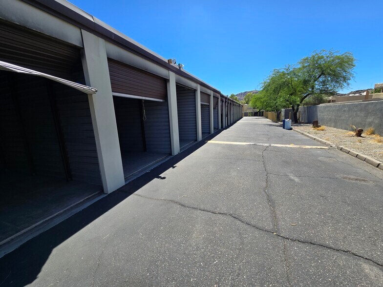 More Photos Of 10840 N Cave Creek Rd, Phoenix Self Storage For Sale