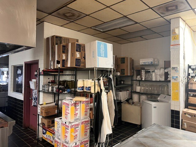 More Photos Of 5120 Ashley Phosphate Rd, North Charleston Restaurant For Sale