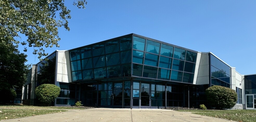 Primary Photo Of 25 Northpointe Pky, Amherst Office For Lease