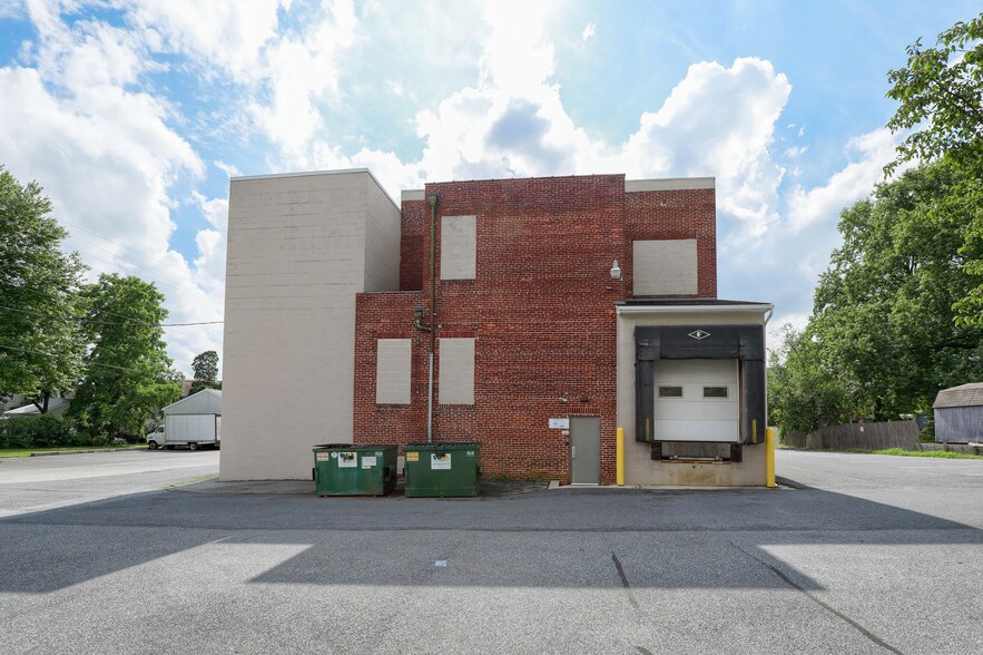 More Photos Of 6155-6165 E Main St, East Petersburg Industrial For Sale