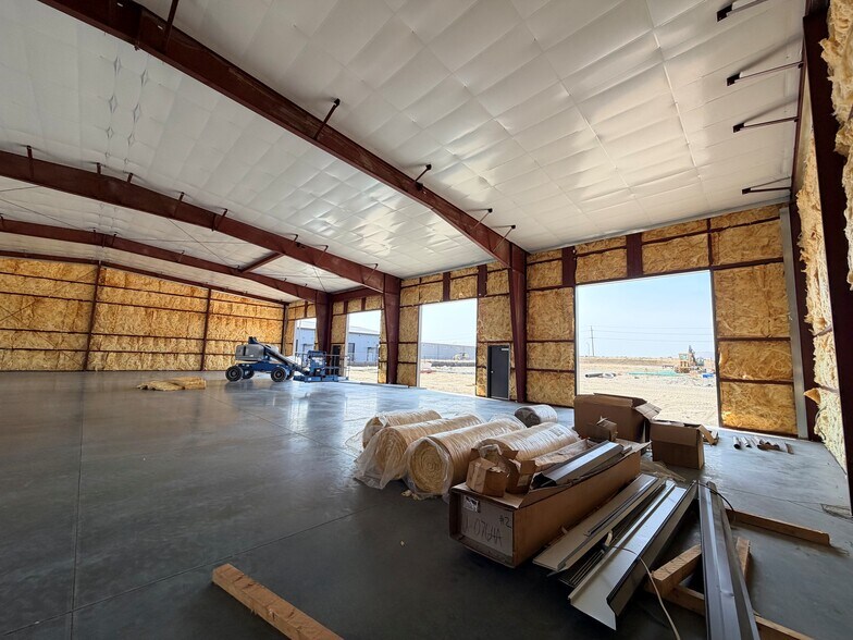 More Photos Of 2605 Robertson Dr, Richland Industrial For Lease