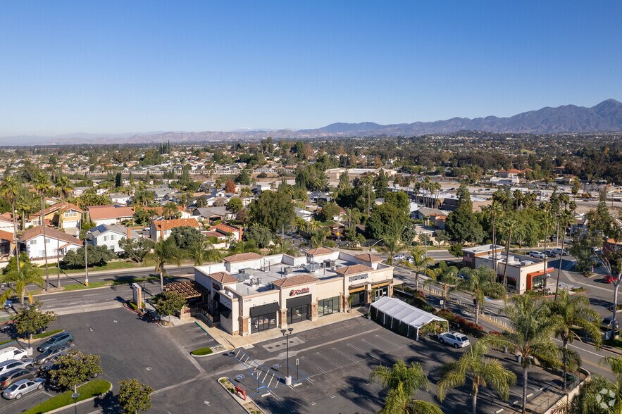 More Photos Of 25250 La Paz Rd, Laguna Hills Freestanding For Lease