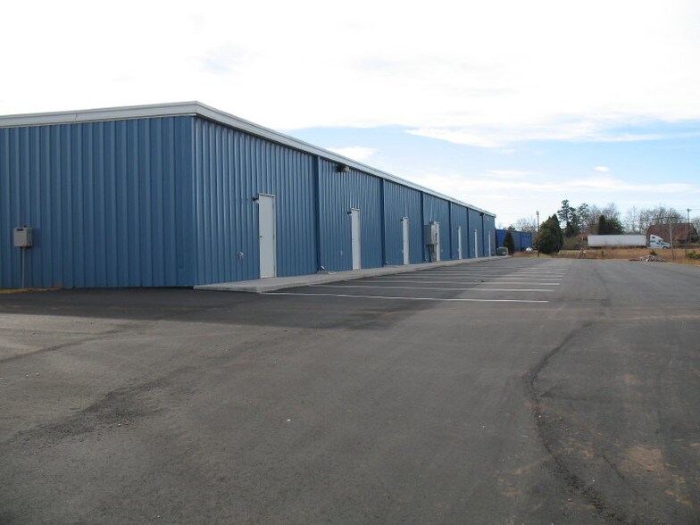 More Photos Of 6137 Denver Industrial Park Rd, Denver Light Manufacturing For Lease