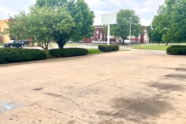 More Photos Of 820 NE Jefferson Ave, Peoria Freestanding For Lease