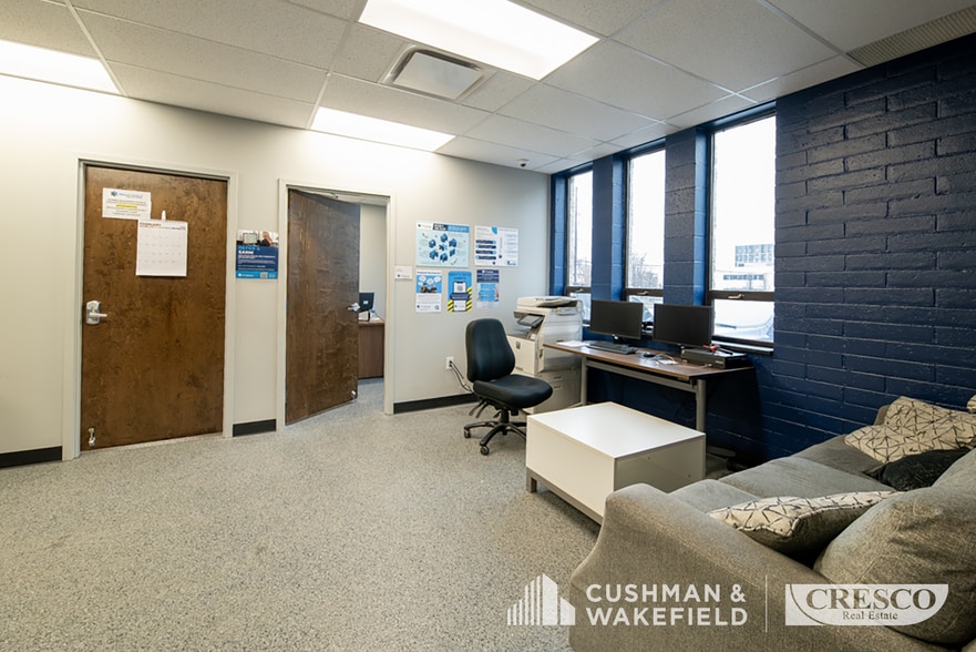 More Photos Of 10617 Cedar Ave, Cleveland Warehouse For Sale