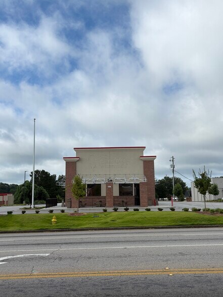 More Photos Of 138 Commerce Ave, Lagrange Fast Food For Sale