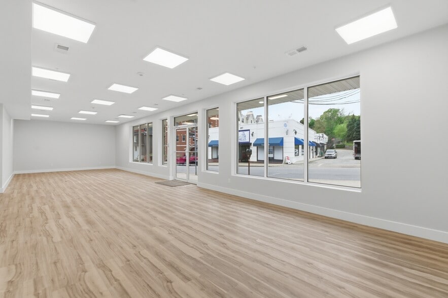 Primary Photo Of 292 Main St, Nyack Office For Lease