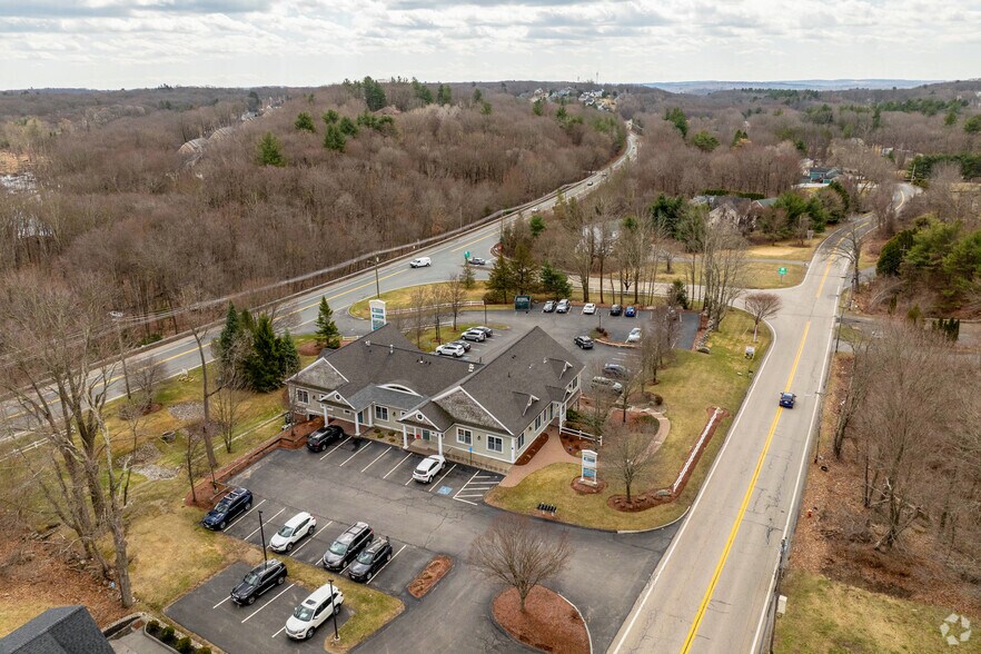 More Photos Of 307 Grafton St, Shrewsbury Office For Lease