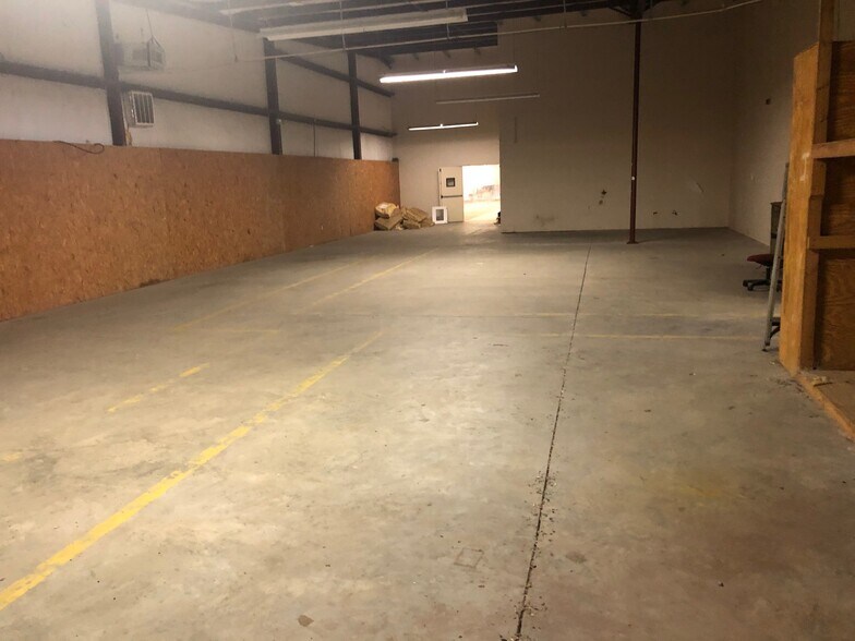 More Photos Of 10065 US Highway 129, Live Oak Freestanding For Sale