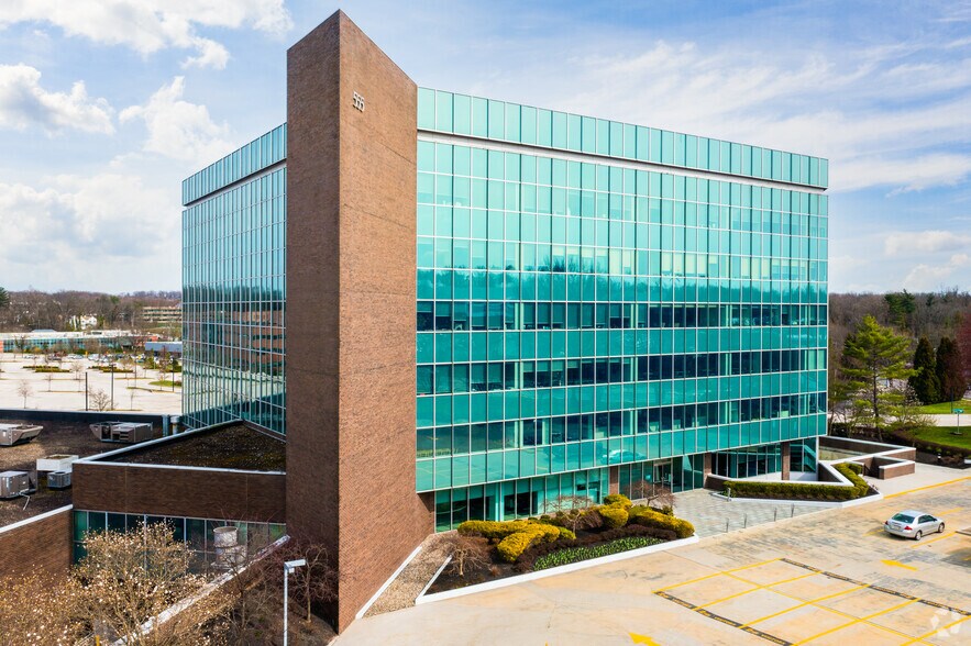 Primary Photo Of 555 E Lancaster Ave, Radnor Office For Lease