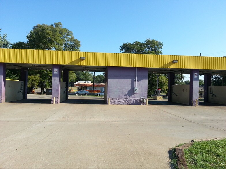 More Photos Of 1103 Bow St, Tyler Carwash For Sale