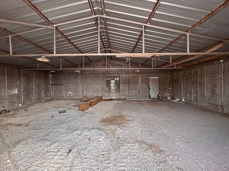 More Photos Of 2210 W Marland St, Hobbs Warehouse For Sale