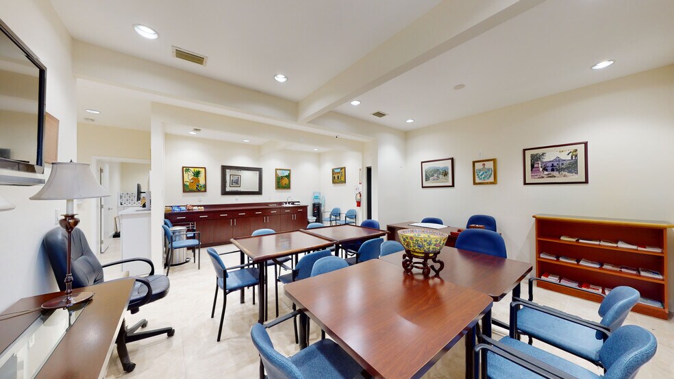 More Photos Of 235 W 49th St, Hialeah Medical For Sale