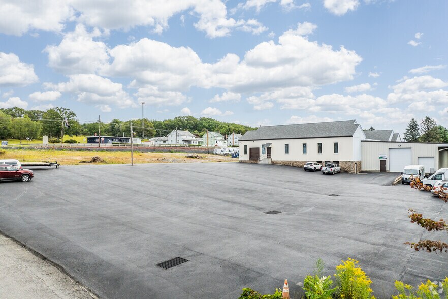 More Photos Of 1934 PA-940, Freeland Medical For Lease