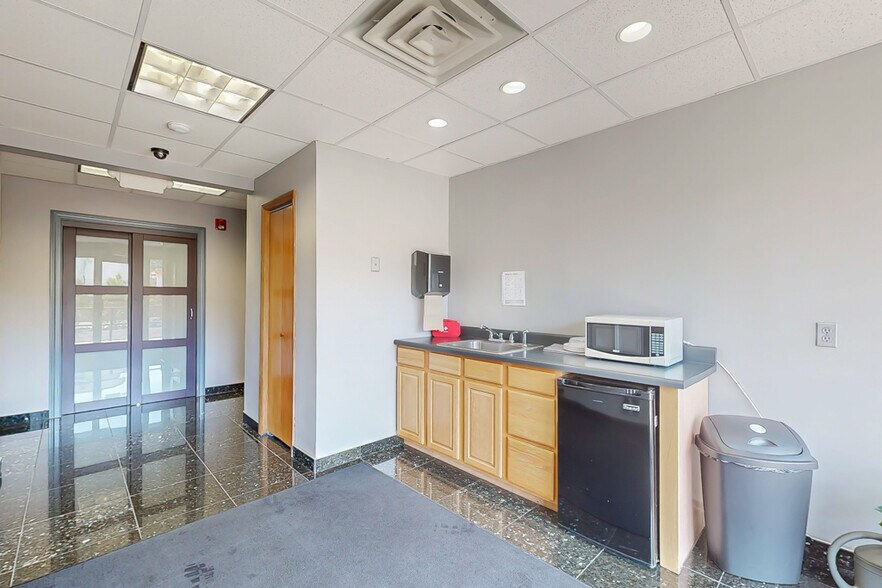 More Photos Of 7 Waterloo Rd, Stanhope Office For Sale