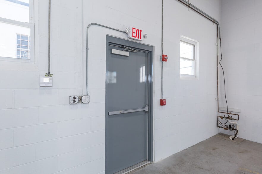 More Photos Of 26 Oakdale Ave, Johnston Warehouse For Lease