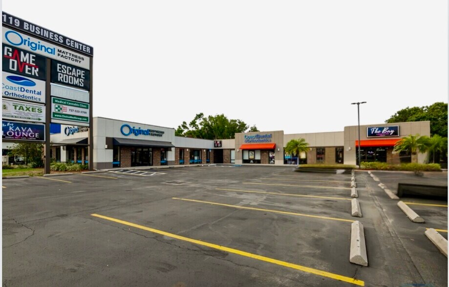 Primary Photo Of 2119 W Brandon Blvd, Brandon Storefront Retail Office For Lease